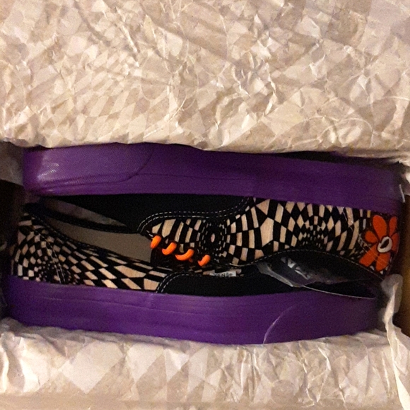 Vault by Vans X PAM Heliotrope OG Authentic *NWT* - Picture 7 of 13